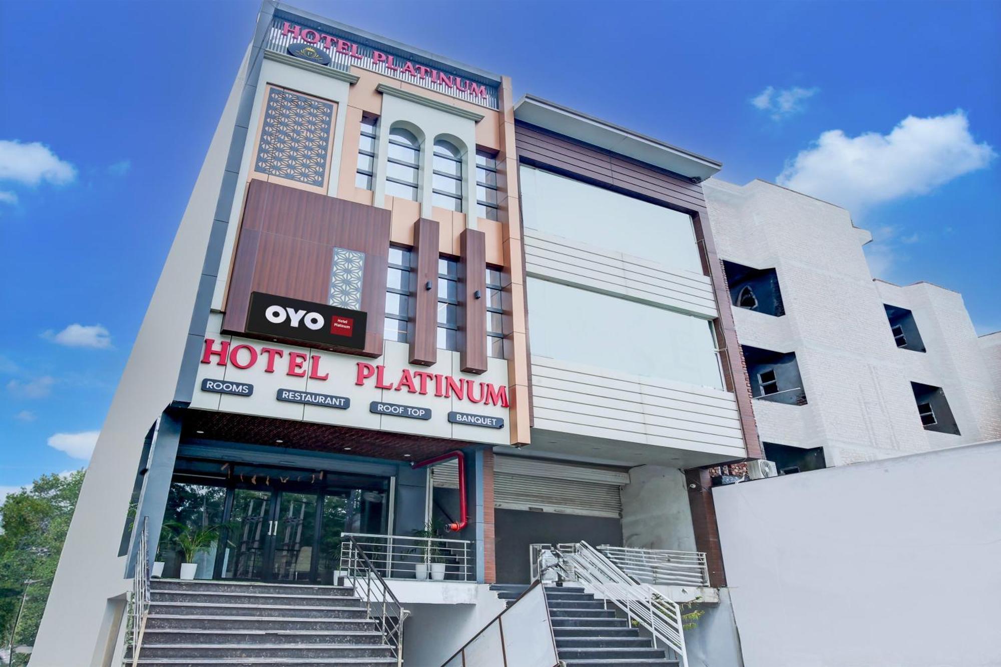 Hotel O Platinum Zirakpur Exterior photo